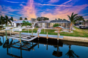 Waterfront 3 Br Newly Renovated Pool Dog Friendly